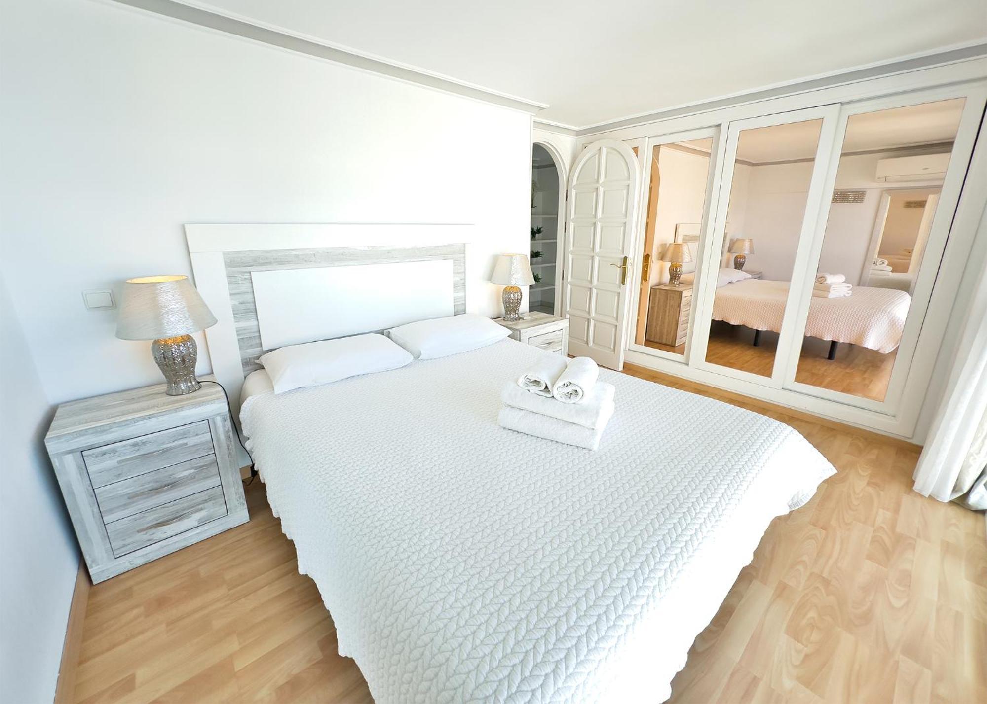 Skol 508 West Facing Duplex Apartment With Amazing Sea Views Марбеля Екстериор снимка
